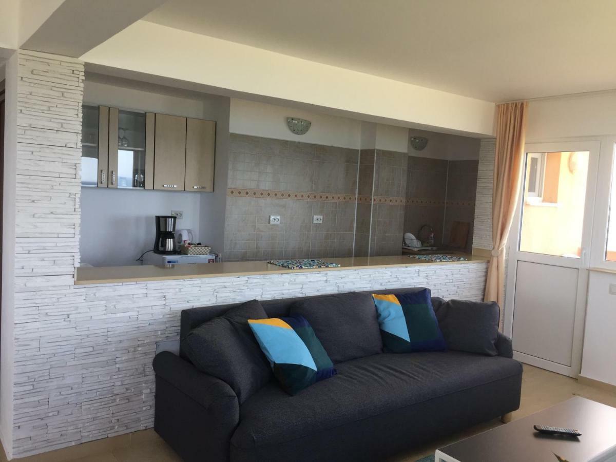 Отель Casa Eden Костинешти Экстерьер фото